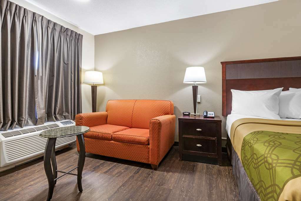 Econo Lodge Augusta, Downtown Room photo